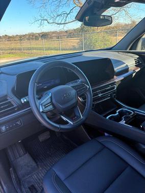 2025 Chevrolet Traverse AWD Z71