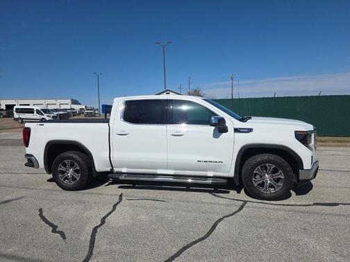 2023 GMC Sierra 1500 SLE