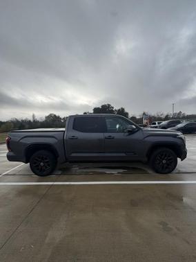 2024 Toyota Tundra Platinum