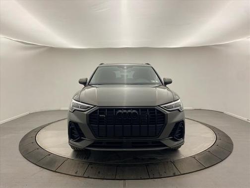 2025 Audi Q3 45 S line Premium