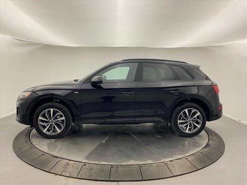 2024 Audi Q5 45 S line quattro Premium