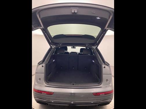 2024 Audi Q5 45 S line quattro Premium