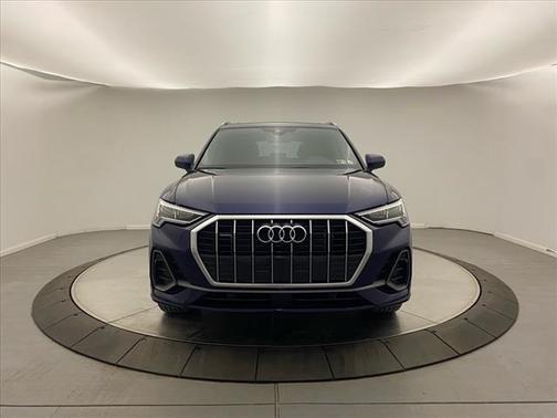 2025 Audi Q3 45 S line Premium