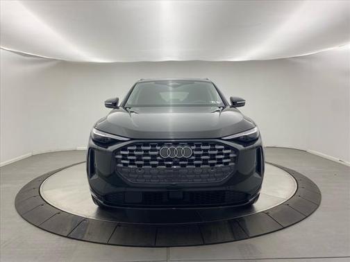 2025 Audi Q5 2.0T quattro Premium