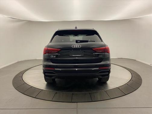 2025 Audi Q3 45 S line Premium