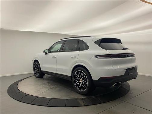 2024 Porsche Cayenne Base