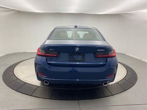 2024 BMW 330 i xDrive