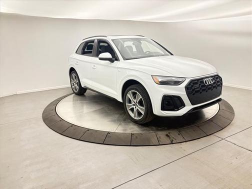 2025 Audi Q5 45 S line quattro Premium