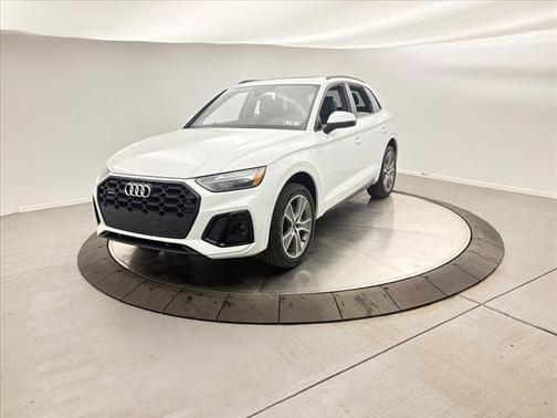 2025 Audi Q5 45 S line quattro Premium