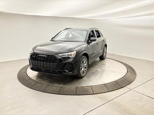 2025 Audi Q3 45 S line Premium