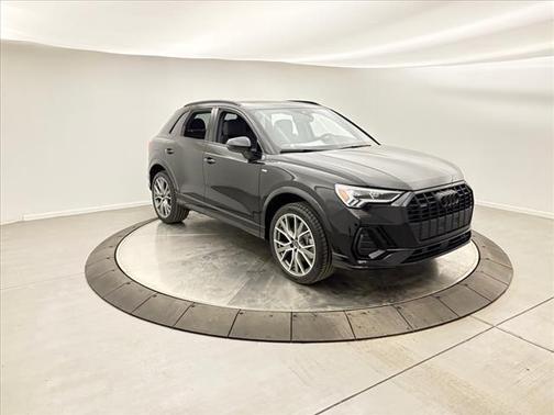 2025 Audi Q3 45 S line Premium