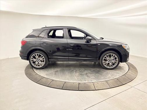 2025 Audi Q3 45 S line Premium