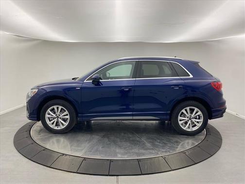 2025 Audi Q3 45 S line Premium
