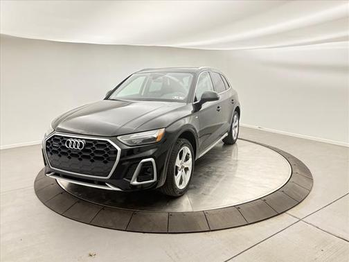 2025 Audi Q5 45 S line quattro Premium
