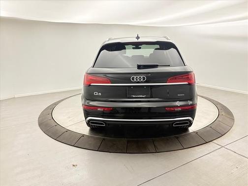 2025 Audi Q5 45 S line quattro Premium