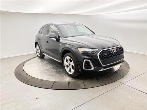 2025 Audi Q5 45 S line quattro Premium