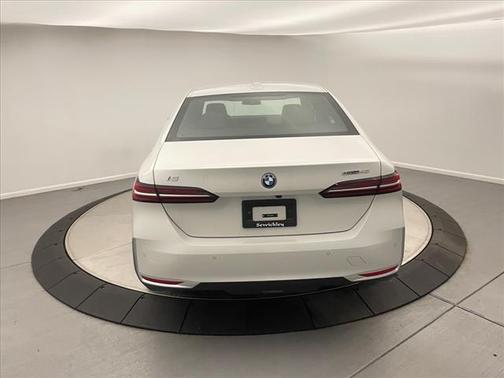 2024 BMW i5 eDrive40