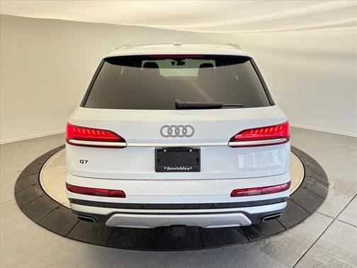 2025 Audi Q7 55 Premium