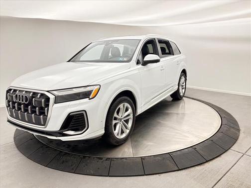 2025 Audi Q7 55 Premium