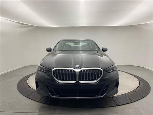 2025 BMW i5 xDrive40