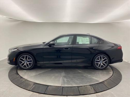 2025 BMW i5 xDrive40