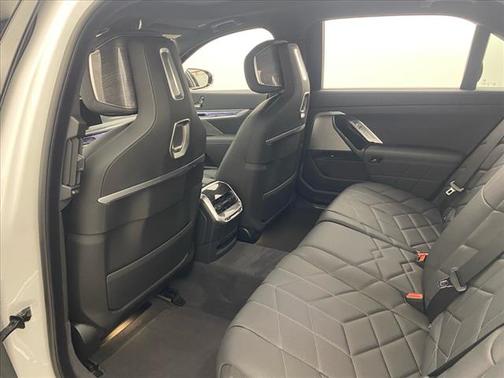 2024 BMW i7 eDrive50