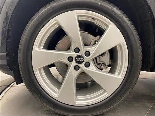 2025 Audi Q5 2.0T quattro Premium