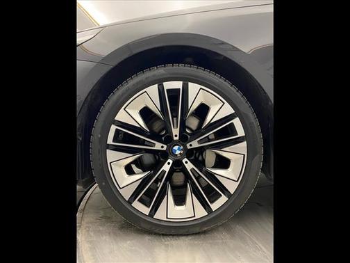 2024 BMW 530 i xDrive