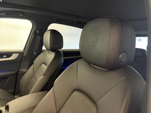 2024 Porsche Cayenne Base