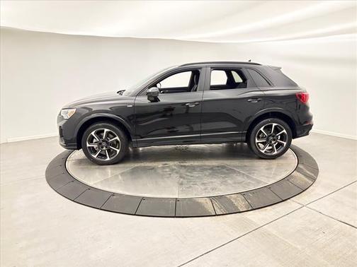 2025 Audi Q3 45 S line Premium