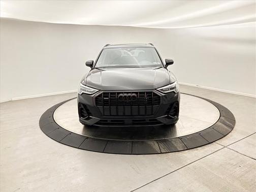 2025 Audi Q3 45 S line Premium
