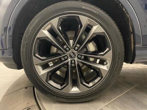 2025 Audi Q7 55 Premium