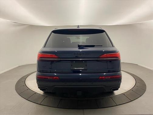 2025 Audi Q7 55 Premium