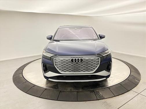 2025 Audi Q4 e-tron 55 quattro Premium