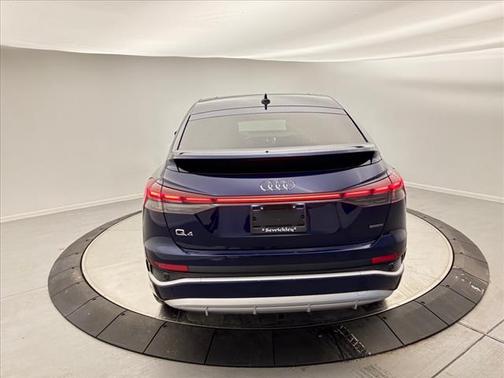2025 Audi Q4 e-tron 55 quattro Premium