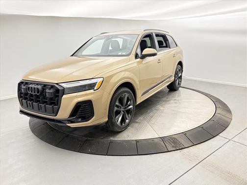 2025 Audi Q7 55 Premium