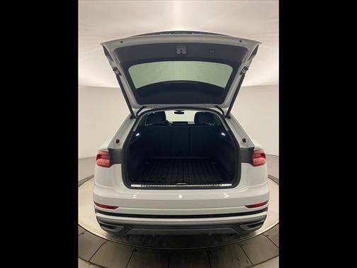 2023 Audi Q8 55 Premium Plus