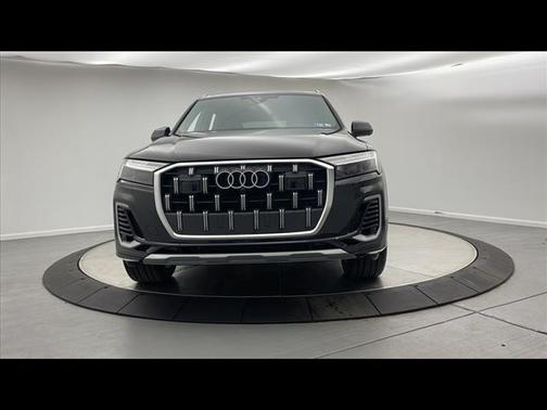 2025 Audi Q7 55 Premium