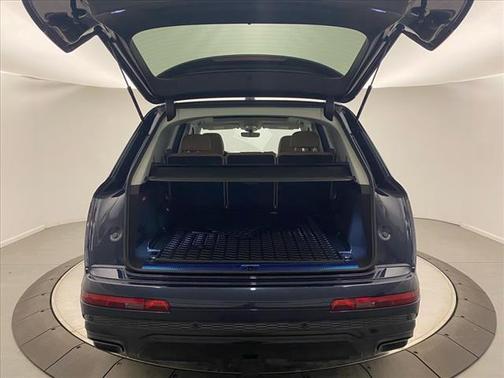 2025 Audi Q7 55 Premium