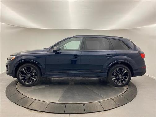 2025 Audi Q7 55 Premium