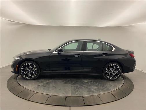 2025 BMW 330 i xDrive