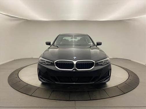 2025 BMW 330 i xDrive