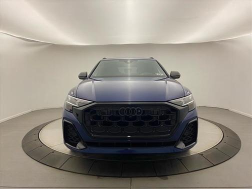 2025 Audi SQ8 4.0T quattro Premium Plus