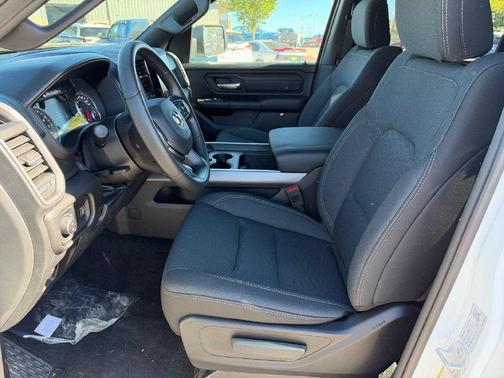 Bright White Clearcoat 2027 RAM 1500 Express