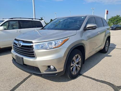 2015 Toyota Highlander LE