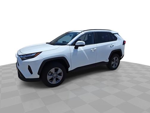 White 2022 Toyota RAV4 Hybrid XLE