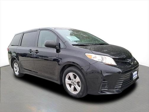2020 Toyota Sienna SE