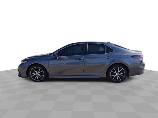 2024 Toyota Camry Hybrid SE