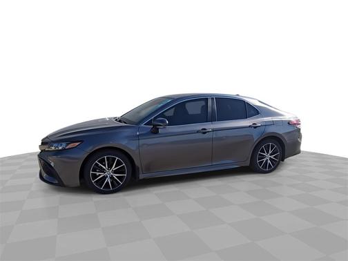 2024 Toyota Camry Hybrid SE