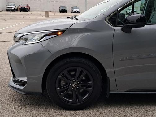 2024 Toyota Sienna XSE 7 Passenger